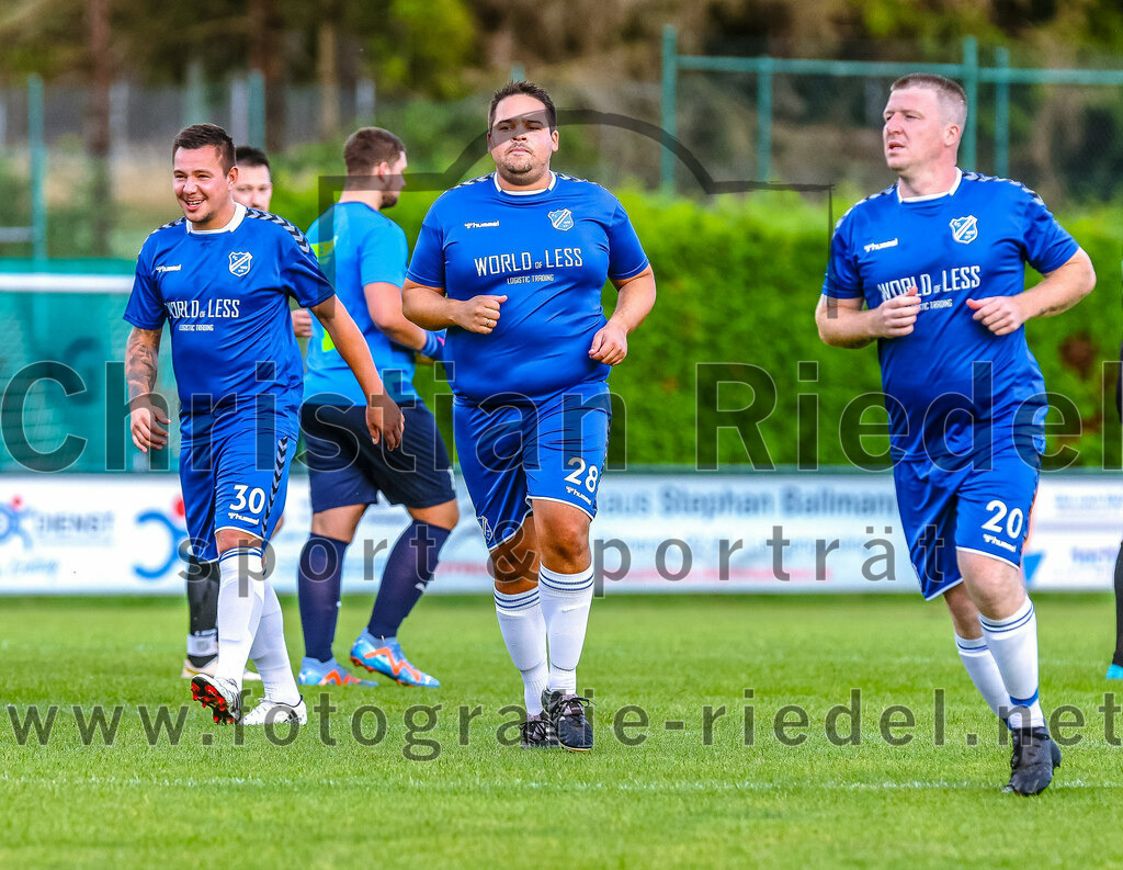 2023-07-25_024_FC_Langengeisling_III_gegen_SV_Riedmoos_III | Erding, Deutschland, 25.07.2023:
Fußball, C-Klasse 2023 / 2024, Testspiel, FC Langengeisling III gegen SV Riedmoos e.V. 1959 III, Endergebnis: 3:5

Foto: Christian Riedel / fotografie-riedel.net