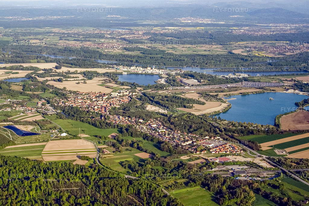 Vue aérienne: Aperçu des lieux du nord-ouest à Lauterbourg dans le département Bas Rhin, France.Photo: IMG_10590.jpg prise le 04/05/2008 par Werner Riehm/FLY-FOTO.euRésolution de l'original: 3097 x 2065 px