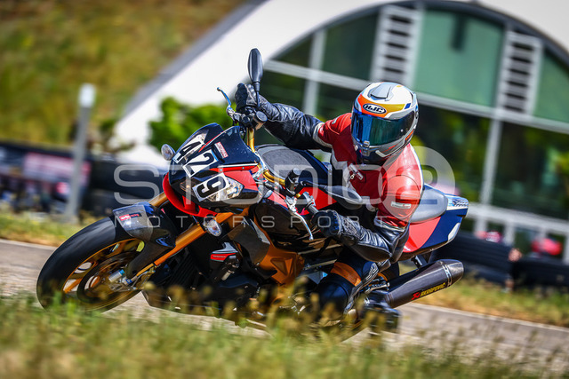 0429-260509DCB-043_429 | Deine Full-Service-Agentur für ✔️Videoproduktionen und ✔️Motorsportfotografie Jetzt Angebot anfragen!