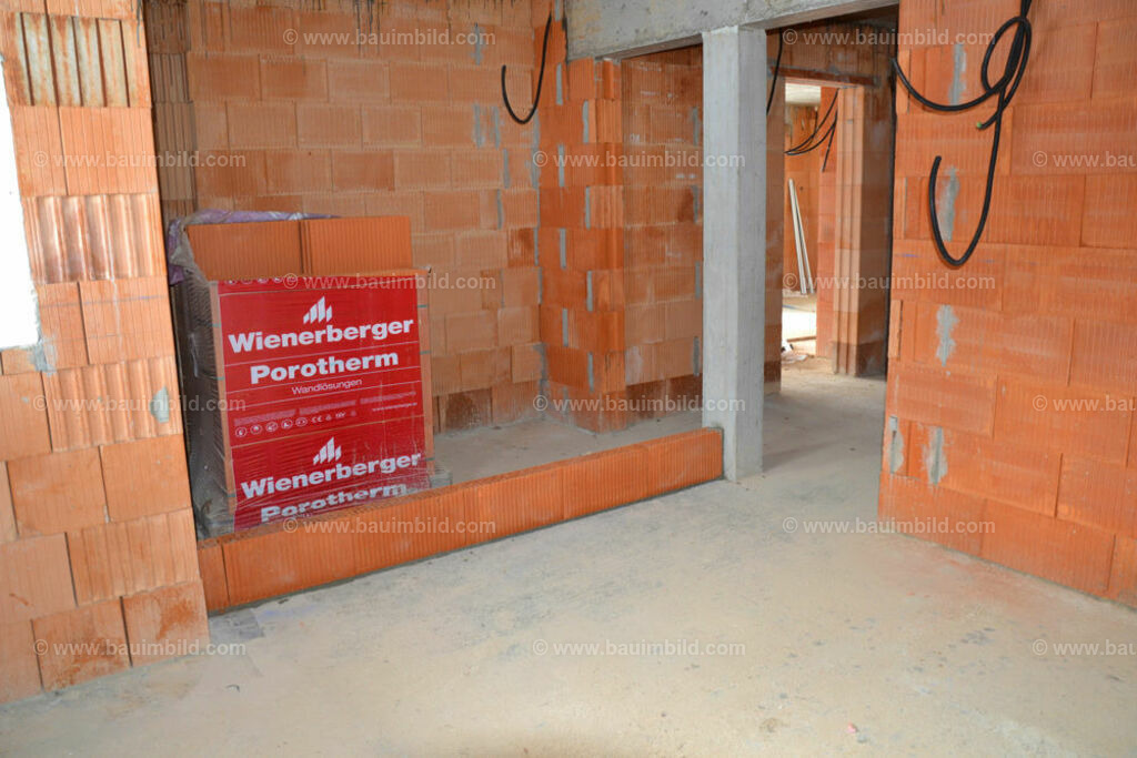 bib-lg07-mauerarbeiten-0196 | Nach LV-Leistungsgruppen sortierte Detailfotos über den Bau eines Hauses. Alle Hausbau-Bilder direkt vom Urheber und Autor der Website Haus-Selber-Bauen.com