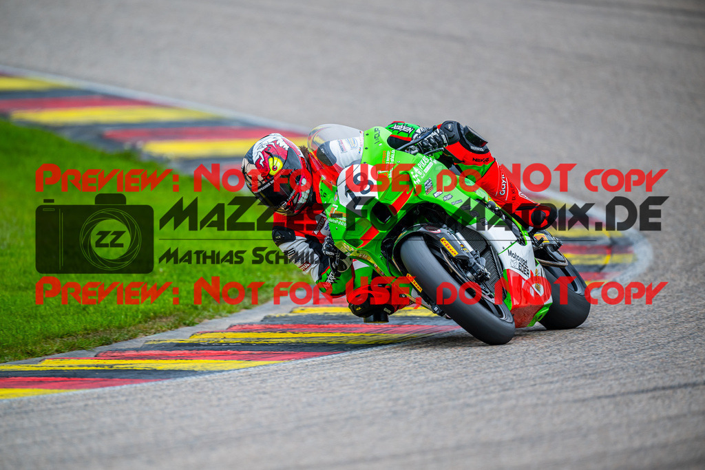 MaZZes_FotoMatrix_240503_6007705_6477 | STK1000