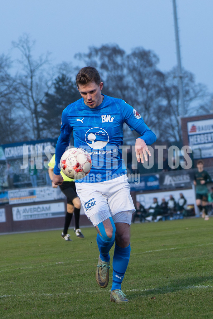 Fußball I Herren I Saison 2025-2026 I Regionalliga Nord I 25. Spieltag I TuS Blau-Weiß Lohne - Werder Bremen II I 5887 | jns.sportfotos - Realisiert mit Pictrs.com