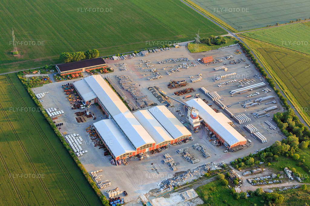 Luftbild: BERDING BETON GmbH im Ortsteil Badeborn in Ballenstedt im Bundesland Sachsen-Anhalt in Deutschland. Foto: IMG_148073.jpg vom 11.06.2025 durch Werner Riehm/FLY-FOTO.deBERDING BETON