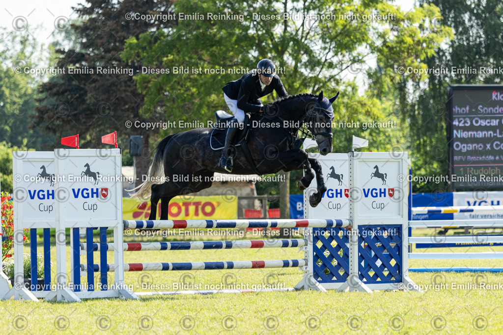 CL5A8138 | Emilia Reinking Fotografie - Realisiert mit Pictrs.com