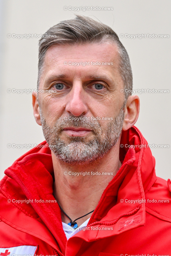 Pressekonferenz Oesterr. Rotes Kreuz_ 50 Jahre Notarztdienst in Ooe_ 31.01.2024-15 | 31.01.2024, Presseclub Linz, AUT, Pressekonferenz Oesterr. Rotes Kreuz, 50 Jahre Notarztdienst in Ooe, im Bild Rainer Kirchstorfer (Notfallsanitaeter, Stuetzpunktleiter NEF Linz)