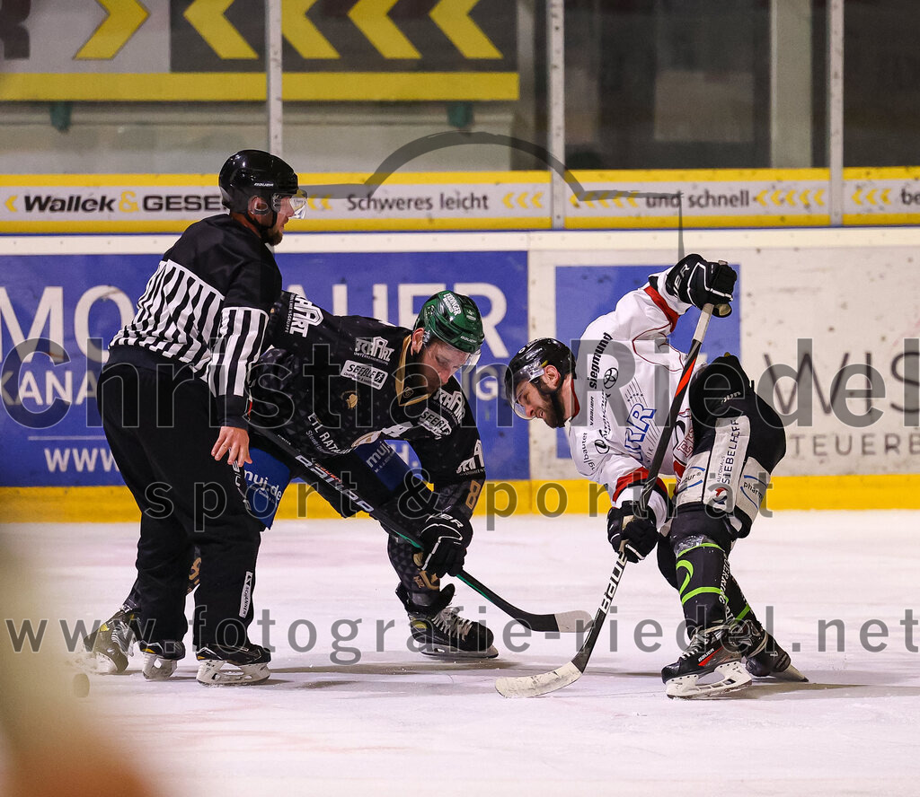 2024-03-08_108_TSV_Erding_gegen_EHC_Koenigsbrunn | Erding, Deutschland, 08.03.2024:
Eishockey, Bayernliga Playoffs 2023 / 2024, 1. Spieltag, TSV Erding gegen EHC Königsbrunn, Endergebnis: 3:0

Maximilian Forster (Erding Gladiators, #81)

Foto: Christian Riedel / fotografie-riedel.net