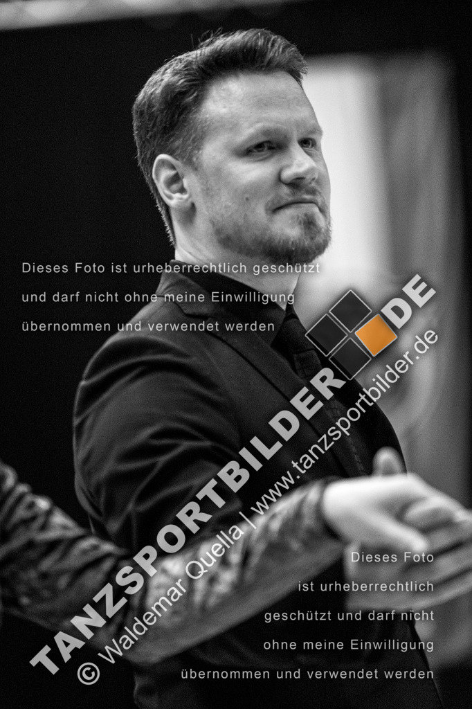 20250222-11562 | Hier finden Sie Tanz Bilder vom Latein und Standard Formationen tanzen. Sportbilder vom Tanzsport. Schöne Fotos und von Weltmeisterschaft, Europameisterschaft, Bundesliga, Regionalliga, Oberliga und Landesliga sowie von GOC Stuttgart, DanceComp, WM Bremen