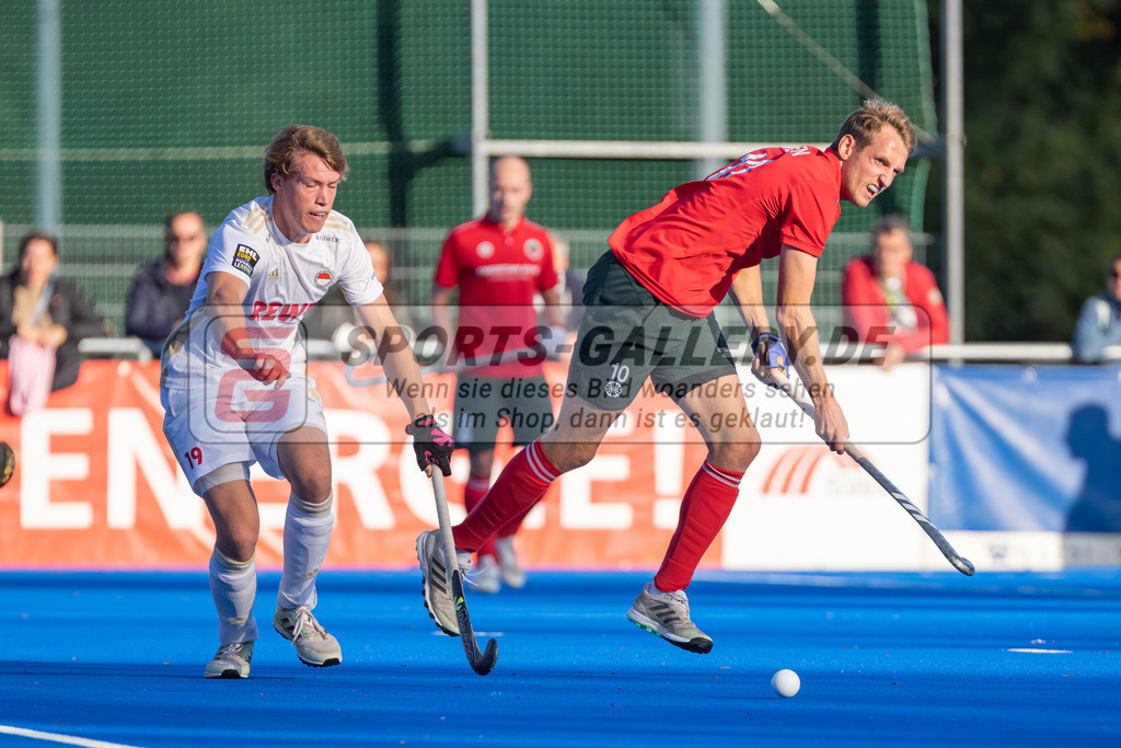 HK_20221008_100561 | 1. Bundesliga Herren Crefelder HTC - Rot-Weiss Köln am 8.10.2022 Crefelder HTC, Krefeld , Niklas Wellen ( Crefelder HTC 10 ) , Ole Boelke ( Rot-Weiss Köln #19 )