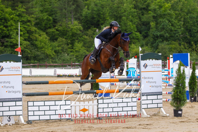 DKP42009 | Turniersportfotografie; Pferdefotografie; Dressurfotografie