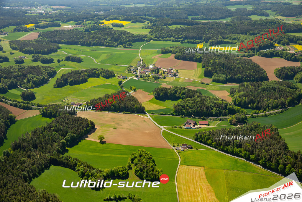 Schrägluftbild  Röckenricht  Neukirchen bei Sulzbach-Rosenberg - Das Luftbild wurde 2025 vom UL-Flugzeug heraus erstellt ( keine Drohne ) - Hochauflösende Luftaufnahme -Nicht vergleichbar mit Google Maps oder Satelittenbilder- Die Geschenkidee !Mit Lizenz und Bildrechte bestellbar