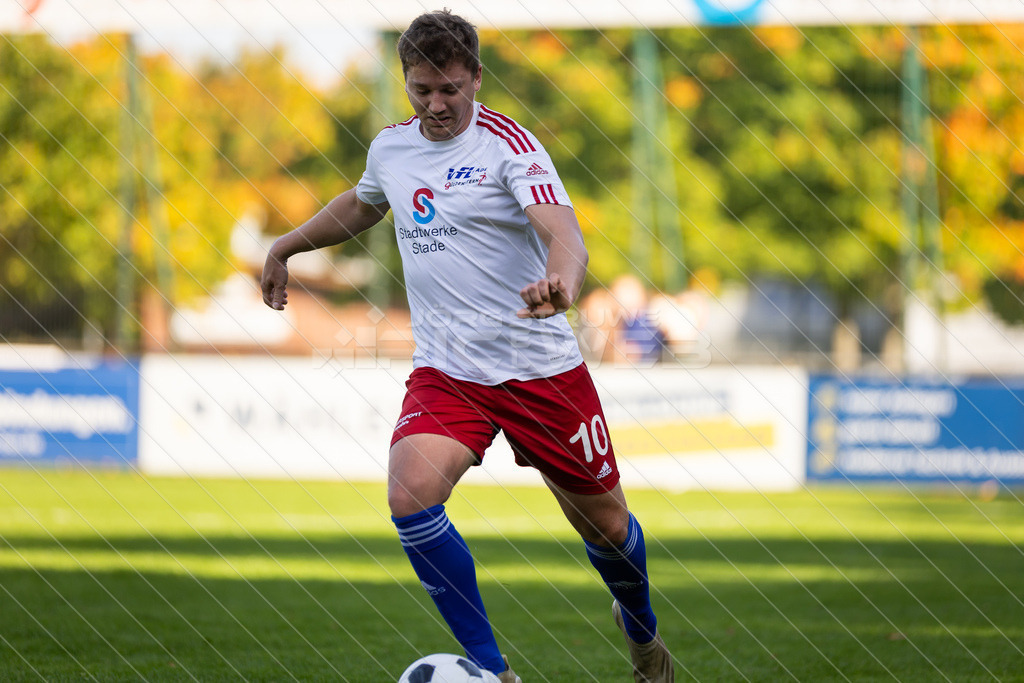 20250928_Picselweb-Fotografie_1R3_1517 | Spielszenen aus dem Spiel VfL Güldenstern Stade - Rotenburger SV. Ergebnis 0:3 - Realisiert mit Pictrs.com