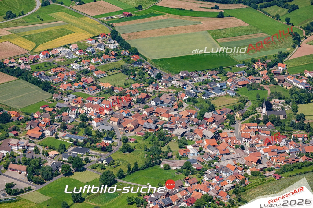 Das Luftbild der Stadt Schondra wurde 2019 vom Flugzeug heraus erstellt (keine Drohne) Aufnahmehöhe ca.400 Meter- hohe Auflösung- beste Druck-Qualität garantiert!