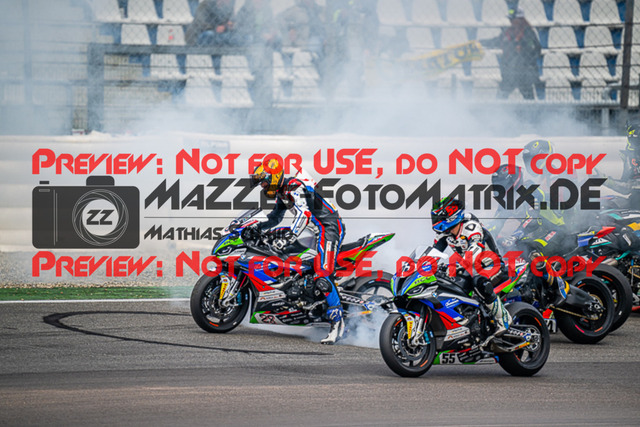 MaZZes_FotoMatrix_220925_9459 | IDM1000