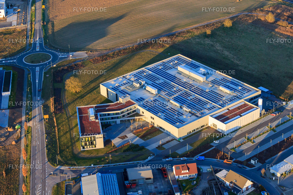 DBK EMS GmbH & Co. KG im Gewerbegebiet Nordring http://www.dbk-group.com/ | Luftbild: DBK EMS GmbH & Co. KG im Gewerbegebiet Nordring http://www.dbk-group.com/ in Rülzheim im Bundesland Rheinland-Pfalz in Deutschland. Foto: IMG_62272.jpg vom 23.02.2014 durch Werner Riehm/FLY-FOTO.de - Realisiert mit Pictrs.com