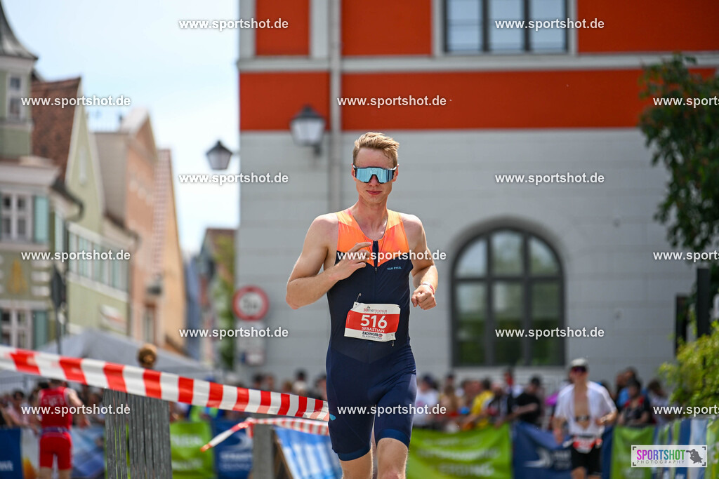 SZI_8851 | Stadttriathlon Erding 2025. #yourpictrs #sportshot_your_pictrs @Sportshotphotography #stadttriathlonerding Copyright: www.sportshot.de