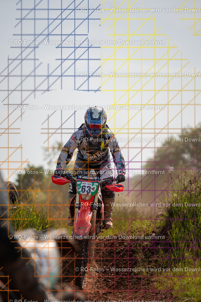 Wolfshausen 4 Lauf -961 | Sportfotografie von RO-Fotos: Motorsport, Motocross, Enduro, Laufveranstaltungen und Triathlon. Professionelle Fotos von Sportlern und Events. - Realisiert mit Pictrs.com