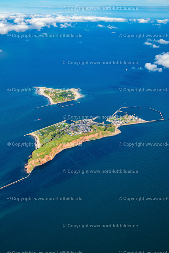 Helgoland_ELS_8880160823 | HELGOLAND 16.08.2023 Küsten- Landschaft der Insel Helgoland in der Nordsee im Bundesland Schleswig-Holstein, Deutschland. Weiterführende Informationen bei: Helgoland Tourismus-Service. // Coastal landscape of the island of Helgoland in the North Sea in the state of Schleswig-Holstein, Germany. Further information at: Helgoland Tourismus-Service. Foto: Martin Elsen