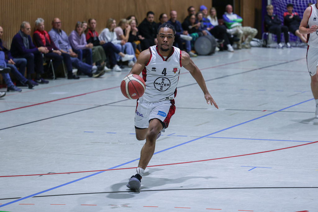 1.Regio BAYER GIANTS vs LippeBaskets Werne-41 | Fotos von Basketballspielen aus dem Raum NRW fotografiert von Gero Mueller-Laschet und Daniel Schaefer - Realisiert mit Pictrs.com