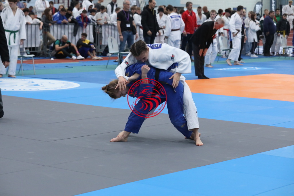 1J7A2781 | Fotos vom Adler Cup - Pictures from Adler Cup

Hier findet Ihr alle Eindrücke und großen Momente der Adler Cup Wochenenden. Here you will find all impressions and great moments of the Adler Cup weekends. - Realisiert mit Pictrs.com