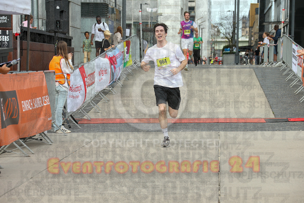 250920_1321_EX1_4120 | Sportfotografie im Rhein-Sieg Kreis, Köln, Bonn, NRW, Rheinland Pfalz, Hessen, etc. Unser Tätigkeitsfeld umfasst den Laufsport vom Volkslauf über den Marathon, Duathlon, Triathon bis zum Ultralauf wie Kölnpfad Ultra oder Schindertrail.