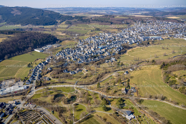 Schmallenberg220303691 | Luftbild, Kurpark und Ortsansicht, Schmallenberg, Sauerland, Nordrhein-Westfalen, Deutschland