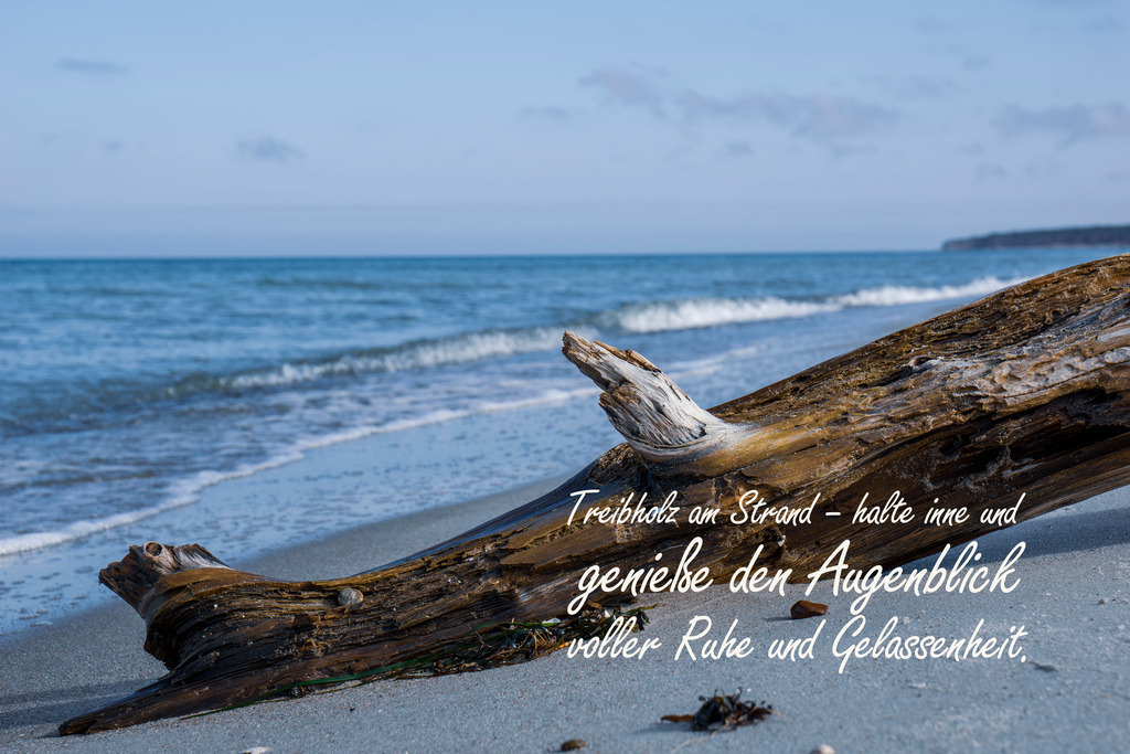 Meer Kalender 2026 - Ostseemotiv mit Text | Gestalten Sie Ihr Zuhause mit einzigartigen Bildern von Ostsee u. Nordsee – als Leinwandbild, Acryl, Alu-Dibond oder FineArt Hahnemühle, individuell anpassbar.