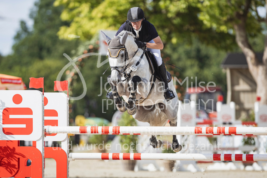 250711_BHO_2Ph-M2-2-865 | Deine schönsten Turniermomente als professionelle Fotos! Entdecke hochwertige Pferdesport-Fotografie im Online-Shop. Jetzt Fotos finden & bestellen!