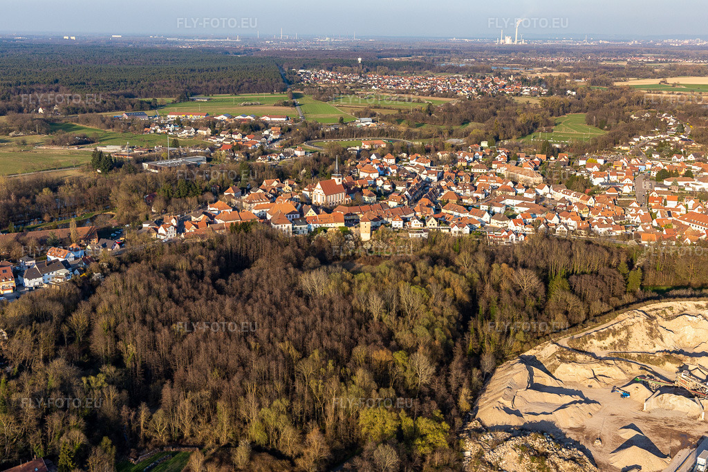 Lauterbourg dans le département Bas Rhin, France. Photo: IMG_130994.jpg prise le 22/03/2022 par Werner Riehm/FLY-FOTO.euRésolution de l'original: 5472 x 3648 pxVille de Lauterbourg