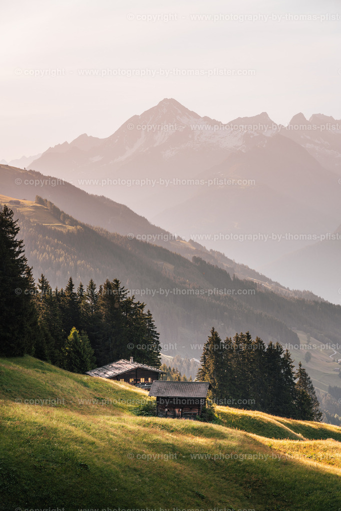 Lämmerbichl Tux im Frühling copyright  Thomas Pfister-3 | PHOTOGRAPHY BY THOMAS PFISTER