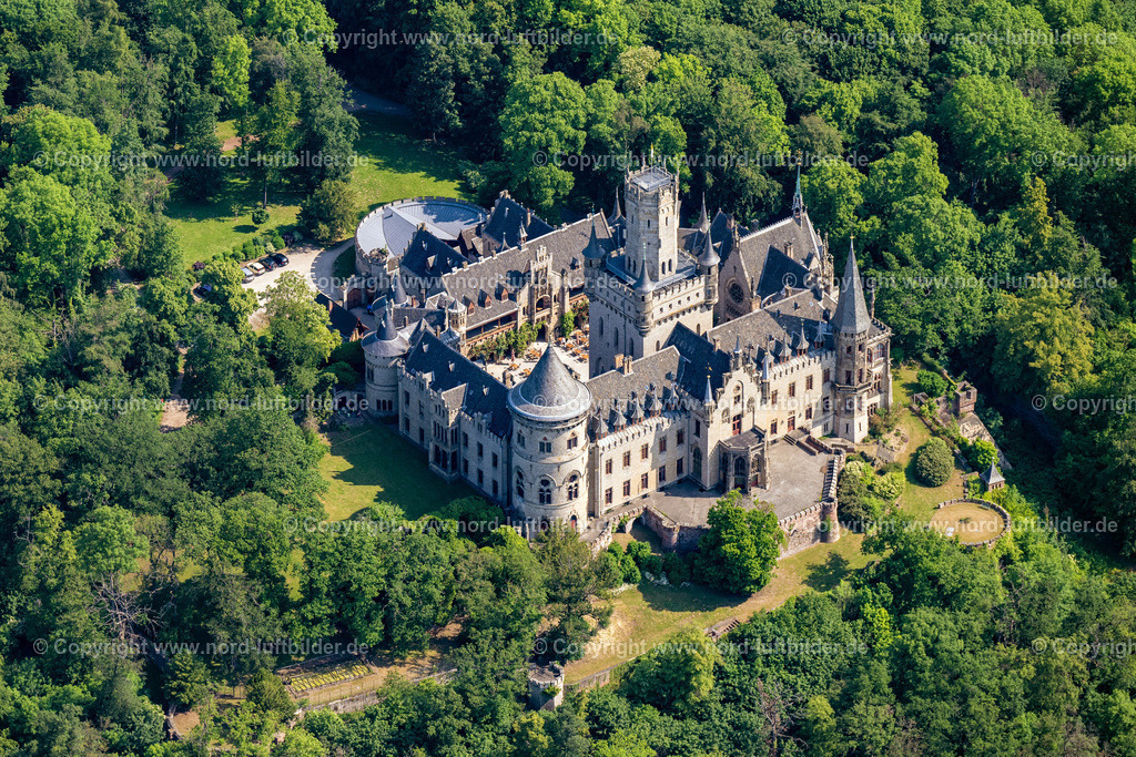 Pattensen_Schloss_Marienburg_ELS_0493050623 | PATTENSEN 05.06.2023 Gebäude und Schloßpark- Anlagen des Schloss Marienburg in Pattensen im Bundesland Niedersachsen. Nur für redaktionelle Nutzung freigegeben ! // Building and Castle Park Castle Marienburg in Pattensen in the state Lower Saxony. Editorial use only ! Foto: Martin Elsen