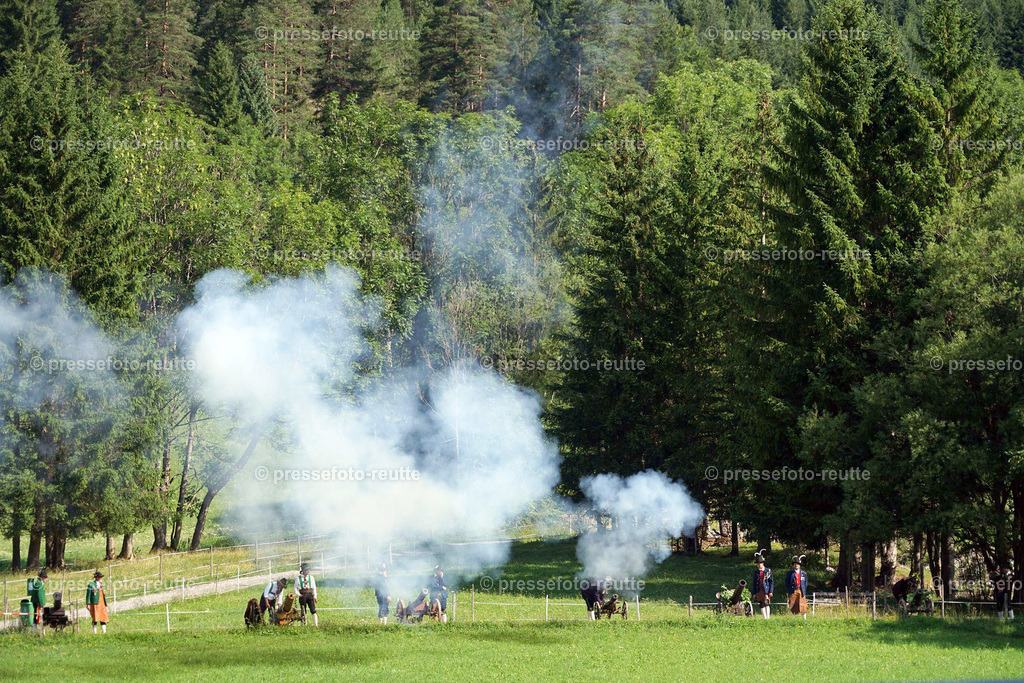 a-news-2023-Juli23-Regimentsschuetzenfest-Steeg-Feldmesse-DSC07075 | Info aus dem Bezirk Reutte/Ausserfern Tirol sowie eine umfangreiche Bilddatenbank über die gesamte Region: Lechtal, Talkessel Reutte, Tannheimertal, Zwischentoren. Lech, Plansee, Zugspitze, Grenztunnel, B179, Fernpassstraße, Verkehr, Lawinen, Tradition, - Realisiert mit Pictrs.com