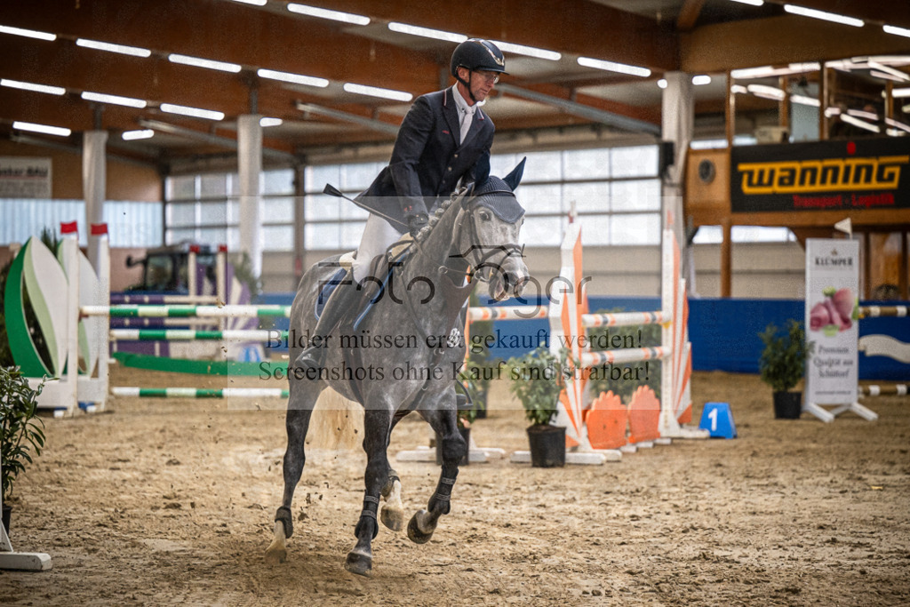 DOS_B1242 | Entdecke hochwertige Reitturnierfotos von Foto Oger. Professionell, emotional und authentisch – jetzt Lieblingsmomente im Shop bestellen.Deutschlandweite Turnierfotografie. - Realisiert mit Pictrs.com