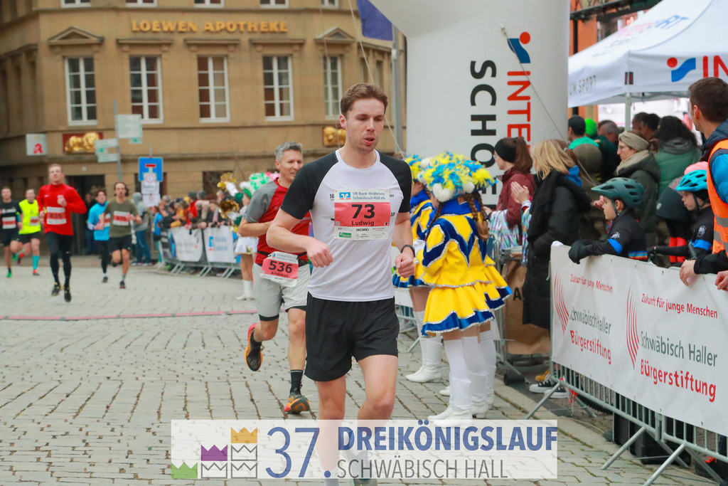 VR Bank Hauptlauf 10000m | 3 Koenigslauf 2023 - Realisiert mit Pictrs.com