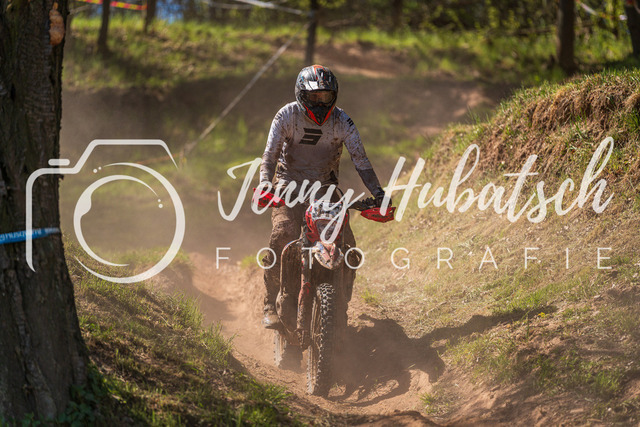 JHF.ECHT.4h.Samstag1647 | jennyhubatsch-endurofotografie