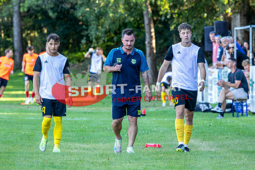 Kärntner Liga | Kärntner Liga ATUS Ferlach - ASKÖ Köttmannsdorf am 02.09.2023 in Ferlach
(Sportplatz Ferlach), Austria, (Photo by Ernst Krawagner sport-fan.at) - Realisiert mit Pictrs.com