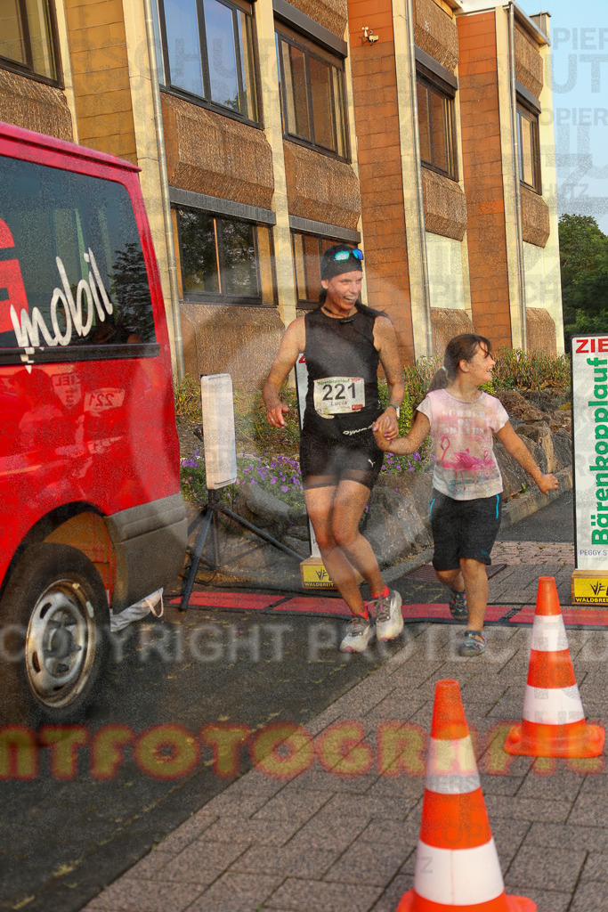 240802_1951_EX1_6910 | Sportfotografie im Rhein-Sieg Kreis, Köln, Bonn, NRW, Rheinland Pfalz, Hessen, etc. Unser Tätigkeitsfeld umfasst den Laufsport vom Volkslauf über den Marathon, Duathlon, Triathon bis zum Ultralauf wie Kölnpfad Ultra oder Schindertrail.