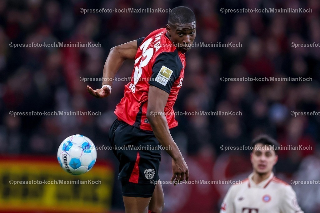 Lev15022501248 | 15.02.2025, Fußball, Bayer 04 Leverkusen - FC Bayern München, 1. Fußball Bundesliga, 22. Spieltag, BayArena, Saison 2024 2025: Nordi Mukiele (Bayer04 Leverkusen #23)DFB regulations prohibit any use of photographs as image sequences and or quasi-video.