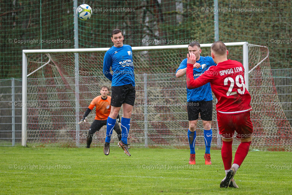 BQ3I4982 | 15.04.2023; kreisliga A Wetzlar; Rasenplatz Niederlemp; SpVgg Lemp - TSV Blasbach; Ergebnis: 0:1 (0:0)