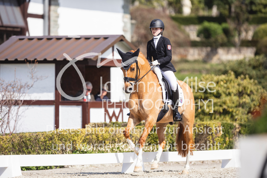 260411_Kronberg_Dressur-L_Pony-151 | Deine schönsten Turniermomente als professionelle Fotos! Entdecke hochwertige Pferdesport-Fotografie im Online-Shop. Jetzt Fotos finden & bestellen!