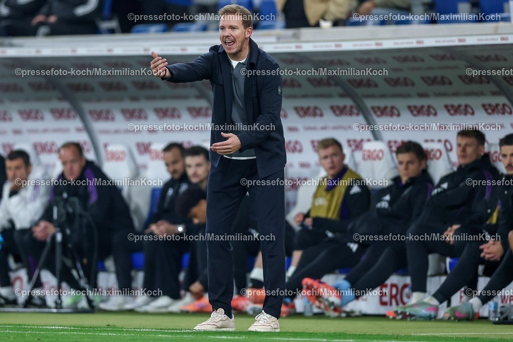 DFB10102502232 | 10.10.2025, Fußball, Länderspiel, Deutschland - Luxemburg, UEFA WM-Qualifikation, 2025/2026, Gruppe A, PreZero Arena in Sinsheim: Nationaltrainer Julian Nagelsmann (GER #hc) gestik gestikulierend an der SeitenlinieDFB regulations prohibit any use of photographs as image sequences and or quasi-video.