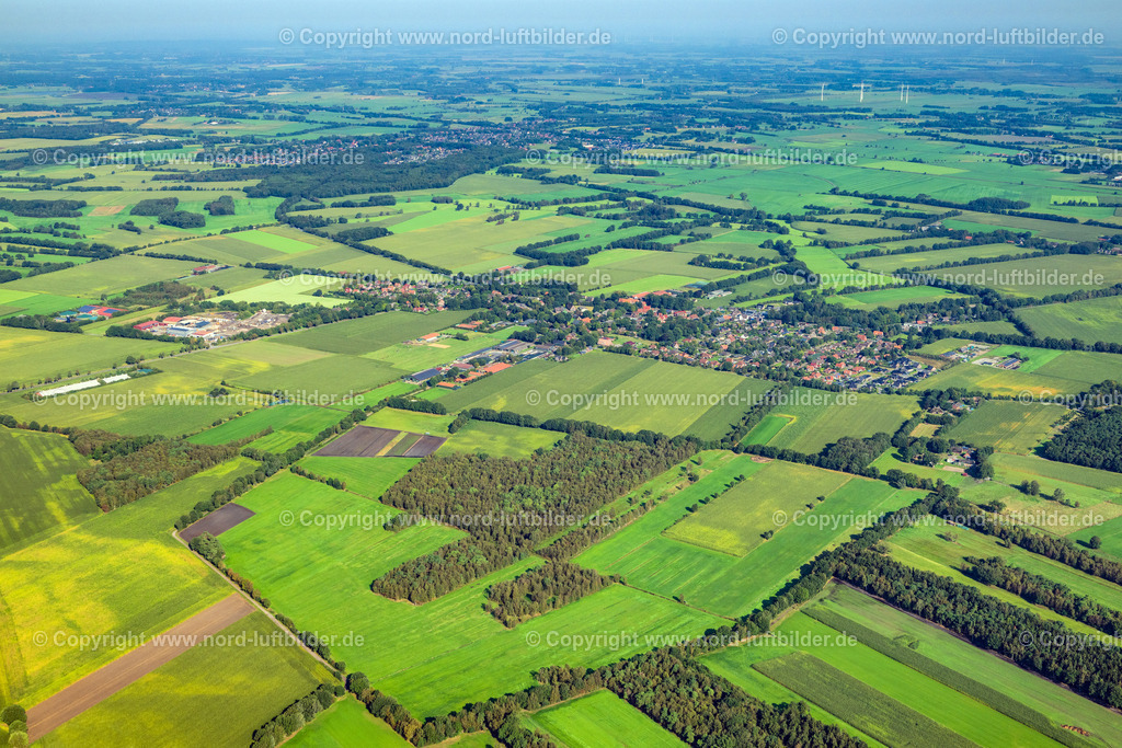 Düdenbüttel_ELS_9010050924 | DüDENBüTTEL 05.09.2024 Ortsansicht der Straßen und Häuser der Wohngebiete in Düdenbüttel im Bundesland Niedersachsen, Deutschland. Weiterführende Informationen bei: Gemeinde Düdenbüttel,  Landkreis Stade. // Town View of the streets and houses of the residential areas in Duedenbuettel in the state Lower Saxony, Germany. Further information at: Gemeinde Duedenbuettel,  Landkreis Stade. Foto: Martin Elsen