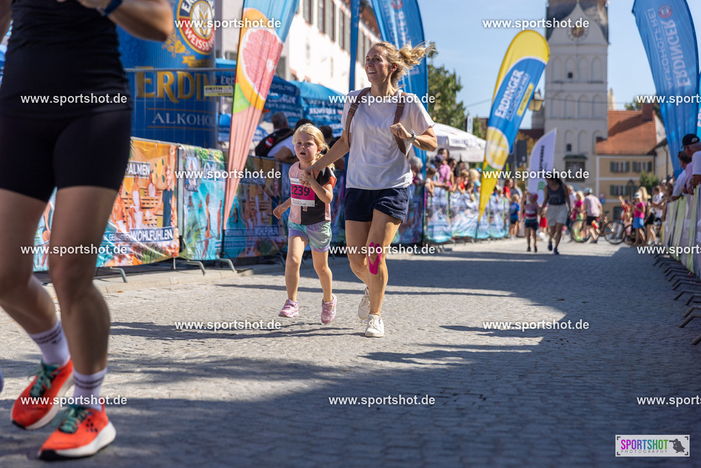 VJ__3106 | Stadtlauf Erding 2025 #stadtlauferding #erdingstadtlauf #stadtlauf_erding #laufmotivation #trisporterding #yourpictrs #sportshot_your_pictrs