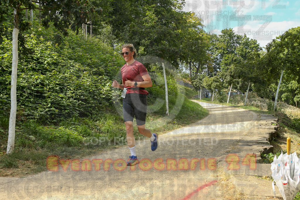 250824_1509_EX1_8591 | Sportfotografie im Rhein-Sieg Kreis, Köln, Bonn, NRW, Rheinland Pfalz, Hessen, etc. Unser Tätigkeitsfeld umfasst den Laufsport vom Volkslauf über den Marathon, Duathlon, Triathon bis zum Ultralauf wie Kölnpfad Ultra oder Schindertrail.
