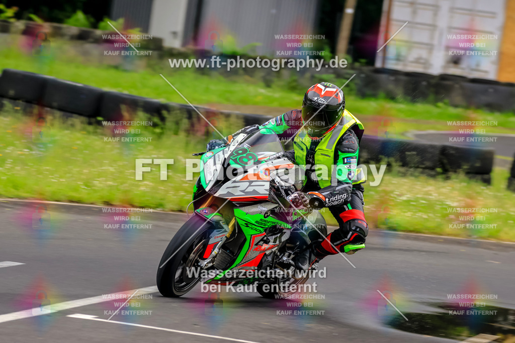 VBK-6576 | Hier findet Ihr Bilder von Touristenfahrten auf der Nürburgring Nordschleife oder von anderen Veranstaltungen die ich besucht habe. Viel Spass beim Durch Schauen 