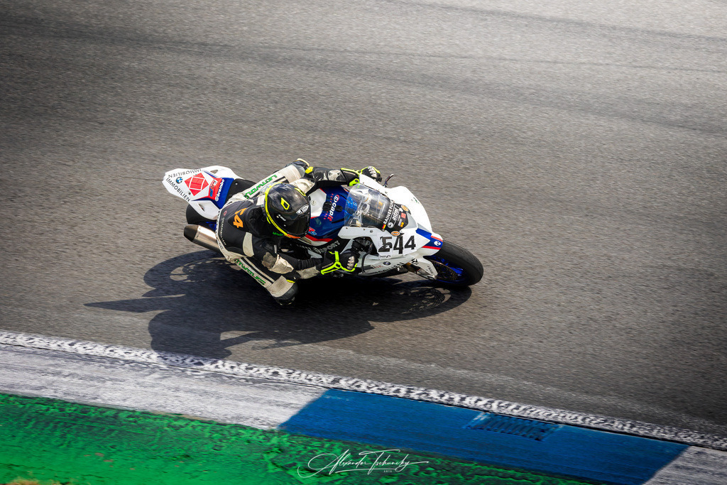 Ducati Trackday Hockenheimring 2026 | Entdecken Sie die faszinierende Welt von Alexander Tschuncky Arts: Kreative Fotografie, atemberaubende Automobilkunst und hochwertiger Bilderdruck. Lassen Sie sich inspirieren! - Realisiert mit Pictrs.com