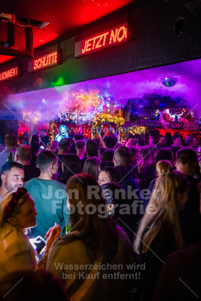 26-11-2024-RUDOLPHS-SCHLITTENBAR-LEIPZIG-LEIPZIG-COPYRIGHT-JON-RENKER-BILD-0056 | Erleben Sie unvergessliche Momente mit unserem professionellen Eventfotografen. Wir fangen Emotionen und Höhepunkte Ihrer Veranstaltung ein – von Festivals über Firmenfeiern bis zu Jubiläen. Vertrauen Sie auf kreative Perspektiven und hochwertige Bilder.  - Realized with Pictrs.com