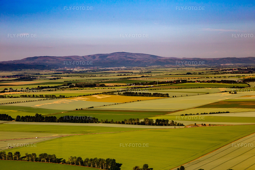 Luftbild: Brocken aus Nordosten im Ortsteil Schierke in Wernigerode im Bundesland Sachsen-Anhalt in Deutschland.Foto: IMG_136340.jpg vom 15.06.2023 durch Werner Riehm/FLY-FOTO.deAuflösung des Originals: 5472 x 3648 px