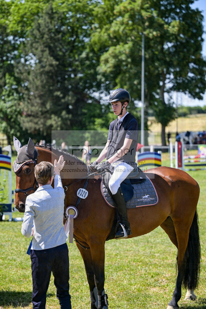 Reitturnier Voxtrup | Entdecke hochwertige Reitturnierfotos von Foto Oger. Professionell, emotional und authentisch – jetzt Lieblingsmomente im Shop bestellen.Deutschlandweite Turnierfotografie. - Realized with Pictrs.com