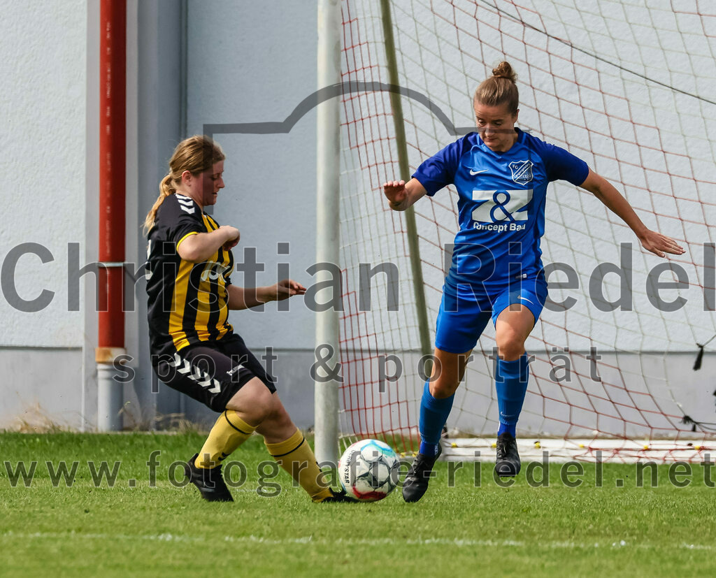 2023-09-03_124_Teamware_Cup_2023 | Oberding, Deutschland, 03.09.2023:
Fußball, TS Teamwear Cup 2023, Vorrunde, FC Schwaig gegen FC Langengeisling, Endergebnis: 

Foto: Christian Riedel / fotografie-riedel.net
