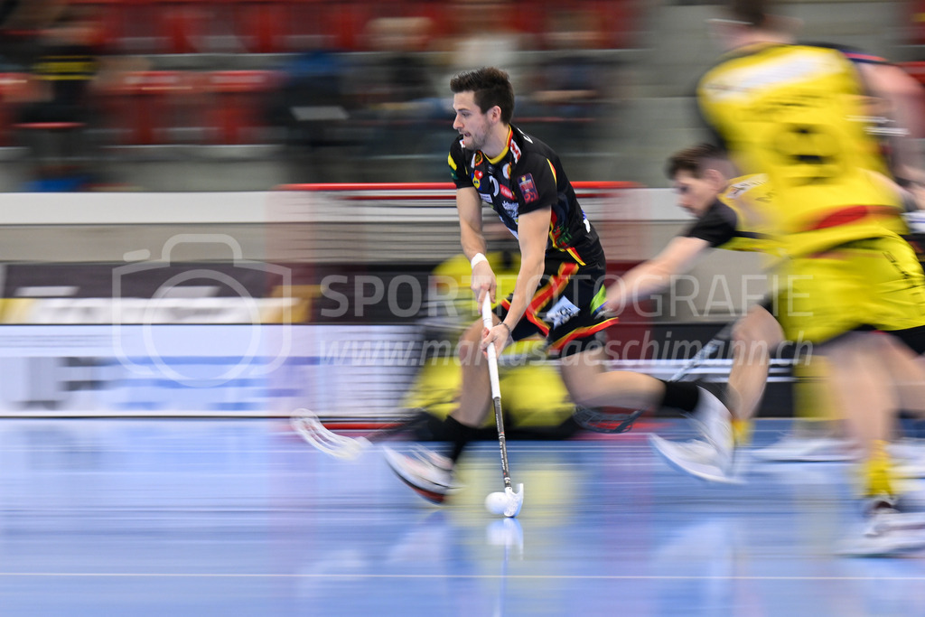 HC Rychenberg vs Tigers Langnau - 11. Dezember 2022 | HC Rychenberg vs Tigers Langnau
AXA Arena, Winterthur
Kevin Kropf (#10 Tigers Langnau).
Bild: Sportfotografie Markus Aeschimann | www.markus-aeschimann.ch - Realisiert mit Pictrs.com